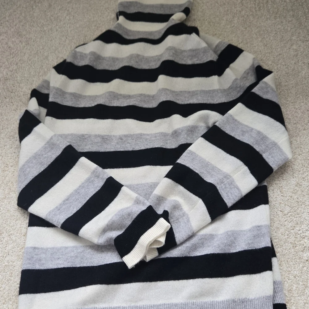 Charter Club Cashmere Multi-Striped Turtleneck Sweater|Size L - Picture 8 of 10